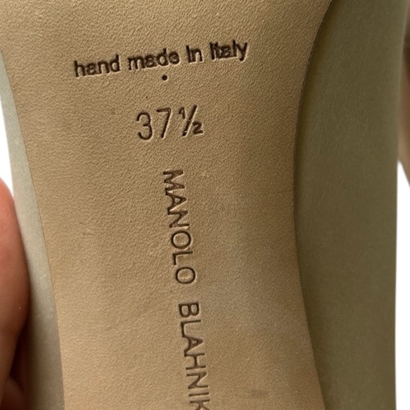 Manolo Blahnik Nadira Champagne Satin Heels Crystal Embellishment  7.5 US - Picture 12 of 16